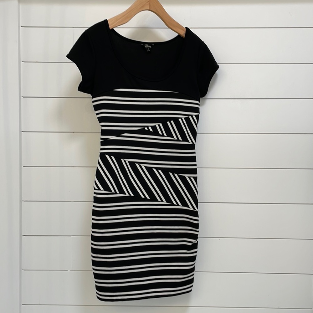 Guess Short Sleeve Bandage Dress - Size Small